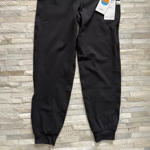 Vuori Black Track Pants - Picture 2 of 5